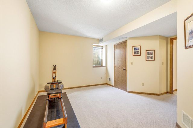 4564 Cliff Ridge Court, Eagan, MN 55123