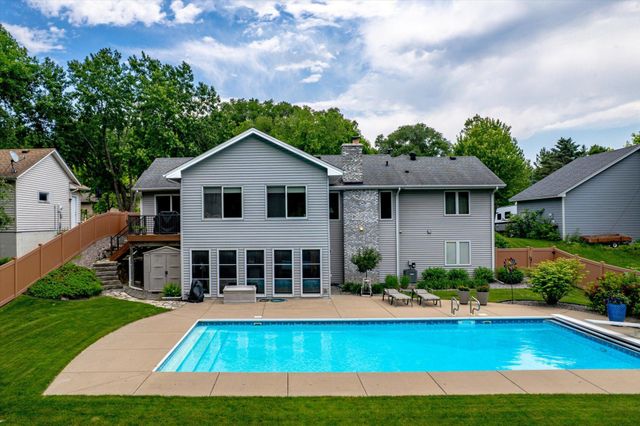 4564 Cliff Ridge Court, Eagan, MN 55123