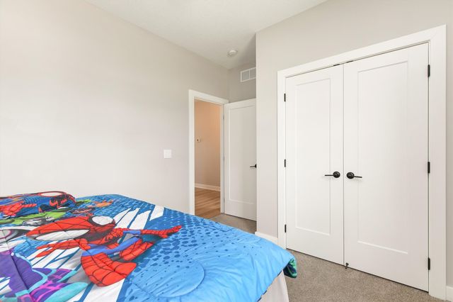 995 8th Street, Waukee, IA 50263