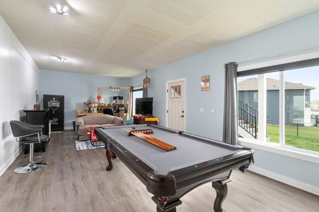 995 8th Street, Waukee, IA 50263