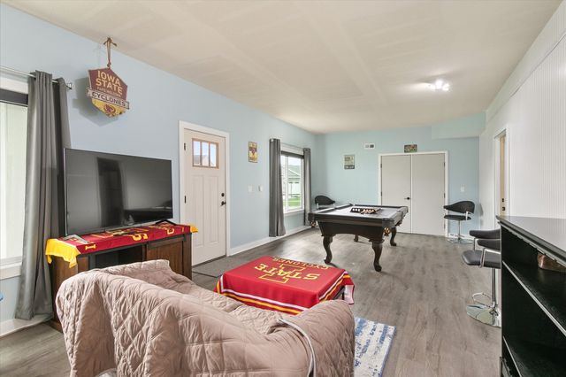 995 8th Street, Waukee, IA 50263