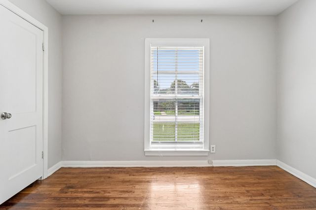 3812 Marks Place, Fort Worth, TX 76116