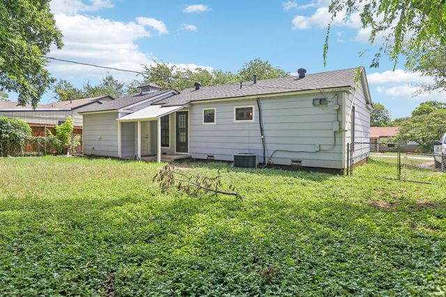 3812 Marks Place, Fort Worth, TX 76116