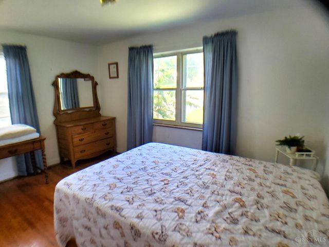 5837 E Kemper Road, Sharonville, OH 45241
