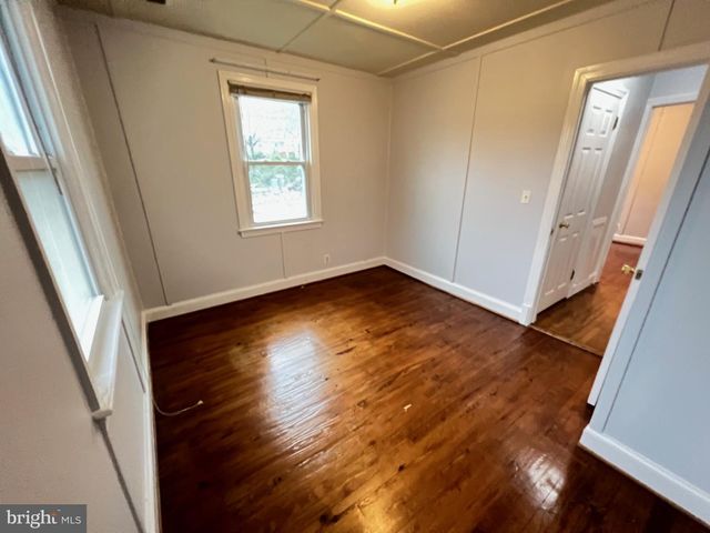 3712 LAWRENCE AVE, Kensington, MD 20895