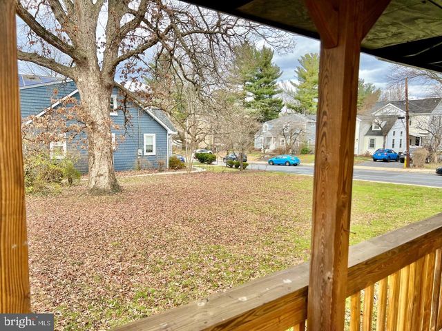 3712 LAWRENCE AVE, Kensington, MD 20895