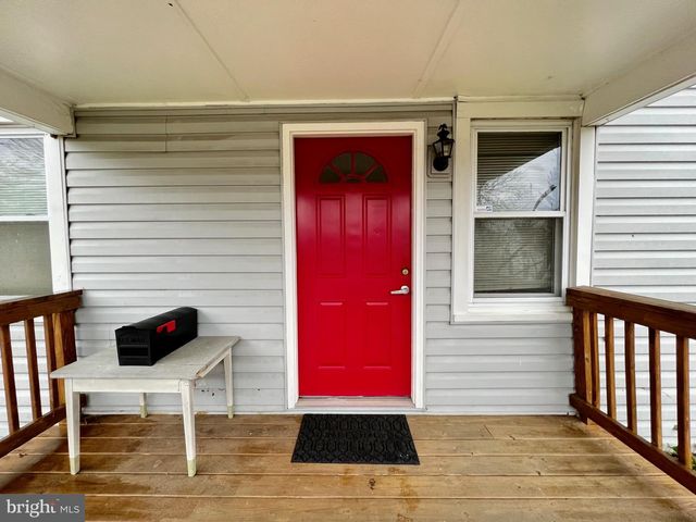 3712 LAWRENCE AVE, Kensington, MD 20895