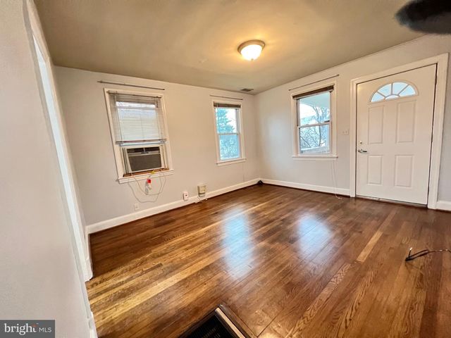 3712 LAWRENCE AVE, Kensington, MD 20895