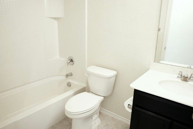 1416 Waggoner Drive, Aubrey, TX 76227