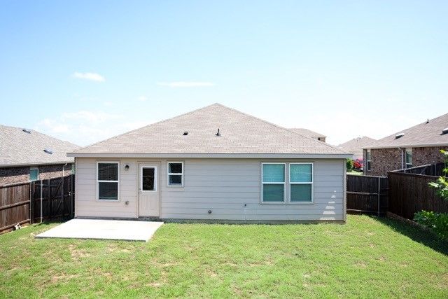 1416 Waggoner Drive, Aubrey, TX 76227