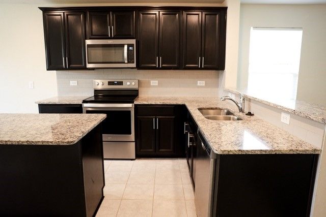 1416 Waggoner Drive, Aubrey, TX 76227