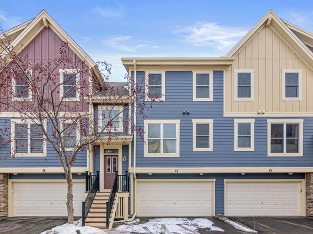 10759 Falling Water Lane B, Woodbury, MN 55129