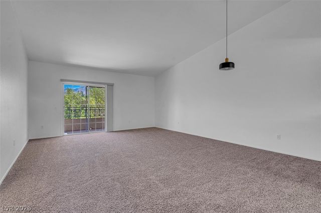 353 Amber Pine Street 203, Las Vegas, NV 89144