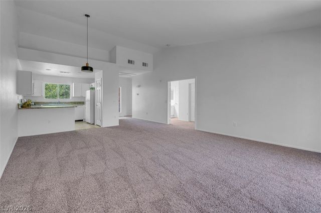 353 Amber Pine Street 203, Las Vegas, NV 89144