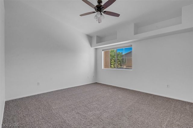 353 Amber Pine Street 203, Las Vegas, NV 89144