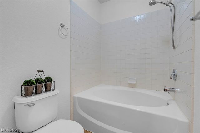 353 Amber Pine Street 203, Las Vegas, NV 89144