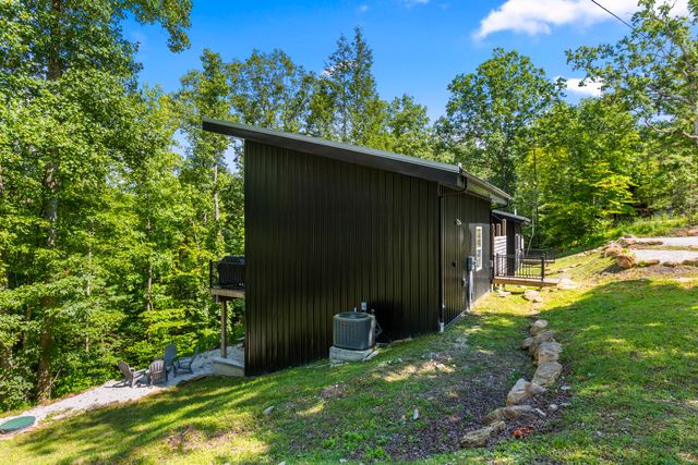 881 Booth Ridge Road, Rogers, KY 41365