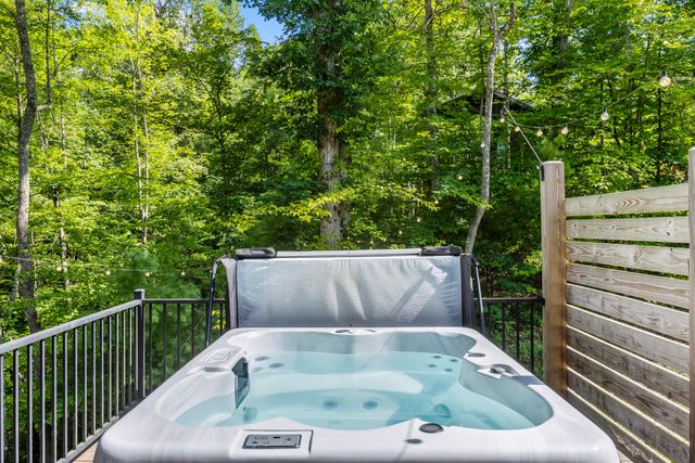 881 Booth Ridge Road, Rogers, KY 41365