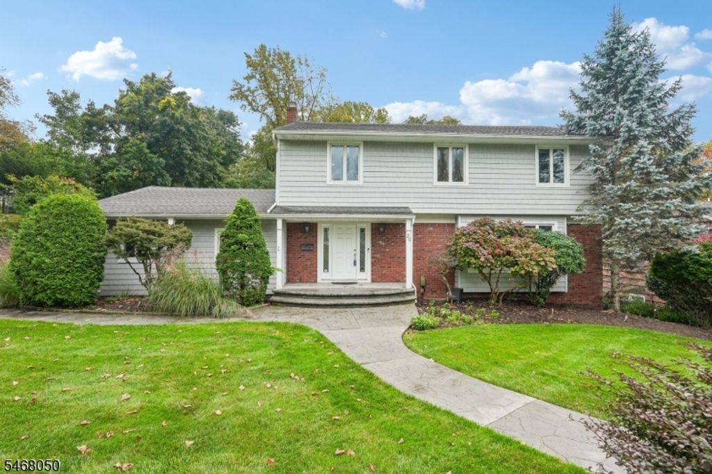 26 Almroth Dr, Wayne Twp., NJ 07470 — exterior