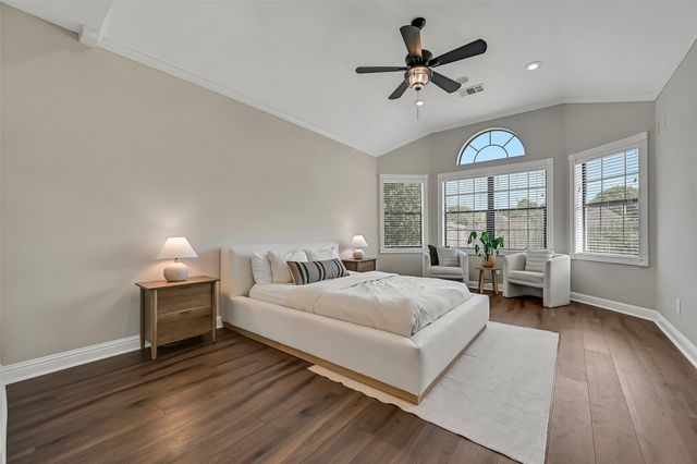2505 Sarasota Drive, Friendswood, TX 77546