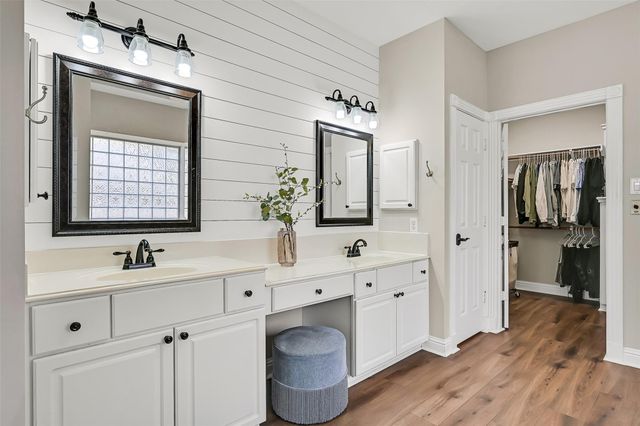 2505 Sarasota Drive, Friendswood, TX 77546