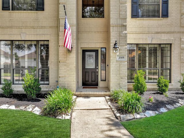 2505 Sarasota Drive, Friendswood, TX 77546