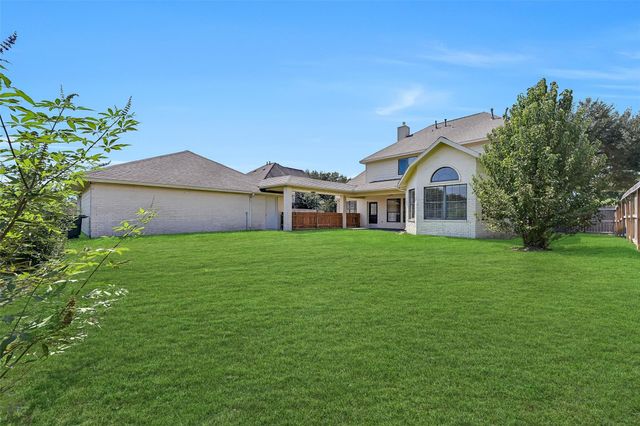 2505 Sarasota Drive, Friendswood, TX 77546