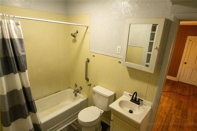 1015 Corby Street, St Joseph, MO 64501