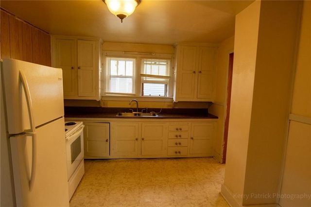 1015 Corby Street, St Joseph, MO 64501