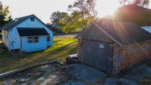 1015 Corby Street, St Joseph, MO 64501