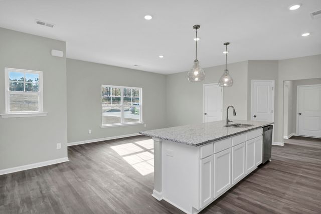 211 Raglins Way, Lugoff, SC 29078