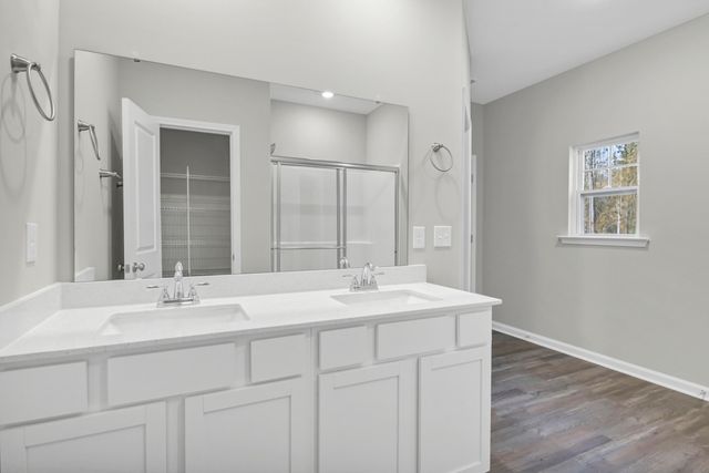 211 Raglins Way, Lugoff, SC 29078