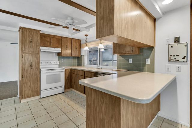 12302 QUAIL RUN ROW, Hudson, FL 34667