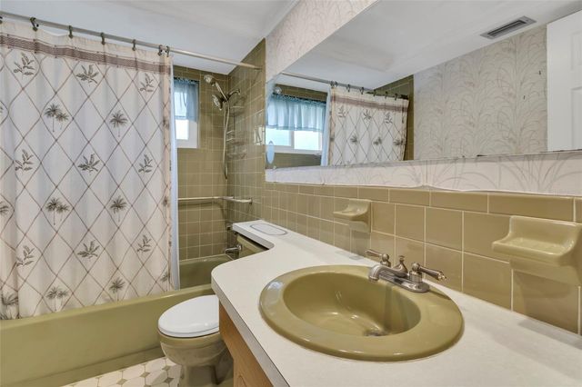 12302 QUAIL RUN ROW, Hudson, FL 34667