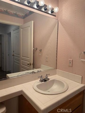 19569 Saint Andrews Way, Apple Valley, CA 92308