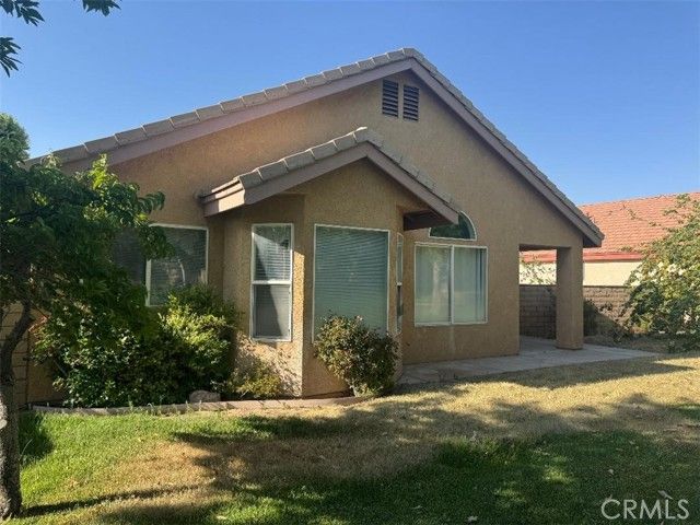 19569 Saint Andrews Way, Apple Valley, CA 92308