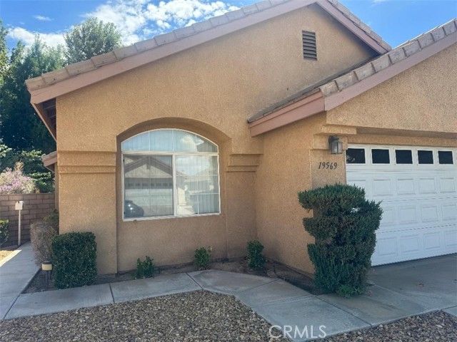 19569 Saint Andrews Way, Apple Valley, CA 92308