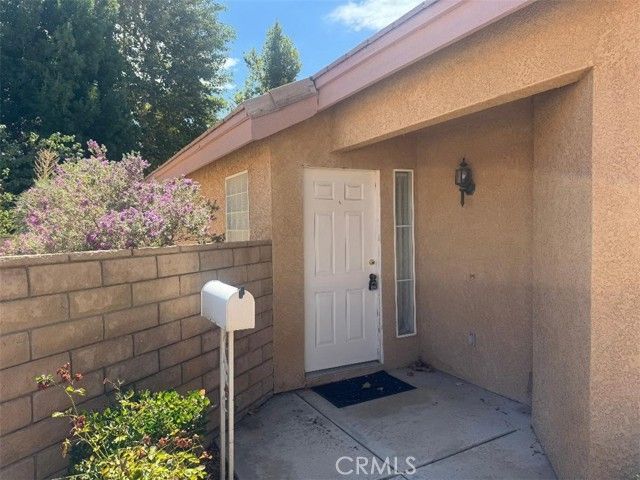 19569 Saint Andrews Way, Apple Valley, CA 92308