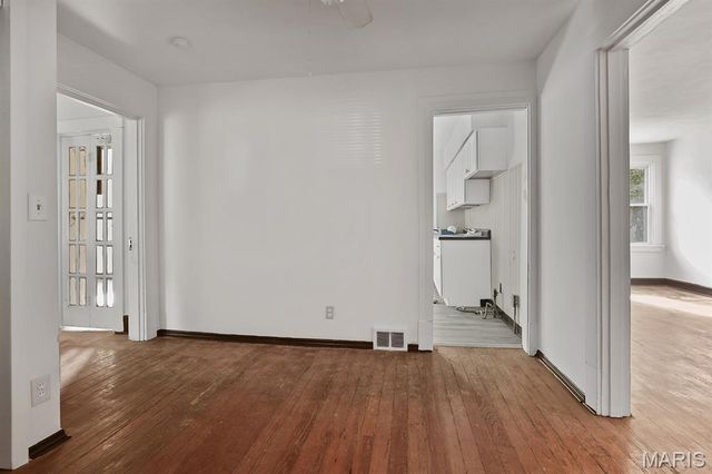 404 W Kirkham Avenue, Webster Groves, MO 63119