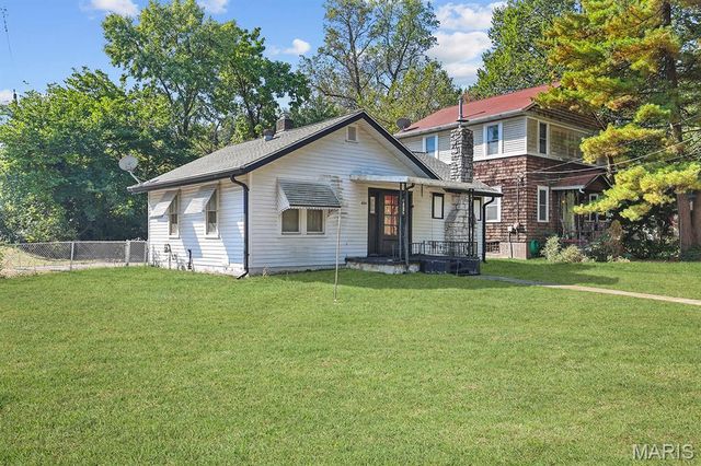 404 W Kirkham Avenue, Webster Groves, MO 63119