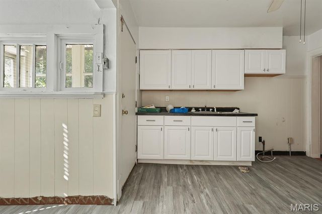 404 W Kirkham Avenue, Webster Groves, MO 63119