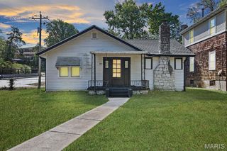 404 W Kirkham Avenue, Webster Groves, MO 63119