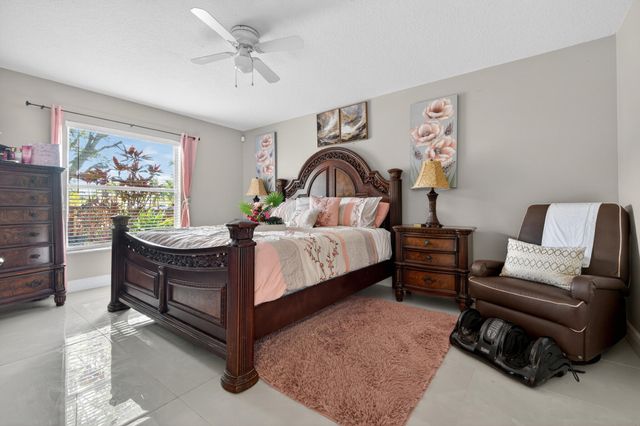 598 SW Kaabe Avenue, Port St. Lucie, Port St Lucie, FL 34953