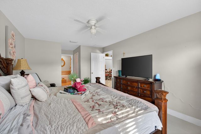 598 SW Kaabe Avenue, Port St. Lucie, Port St Lucie, FL 34953