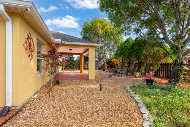 598 SW Kaabe Avenue, Port St. Lucie, Port St Lucie, FL 34953
