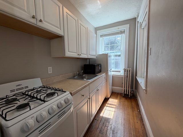 26 Myrtle St. 3, Boston, MA 02114