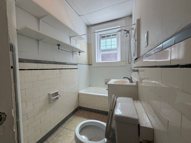 26 Myrtle St. 3, Boston, MA 02114