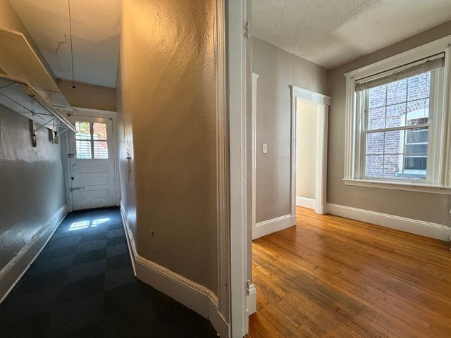 26 Myrtle St. 3, Boston, MA 02114