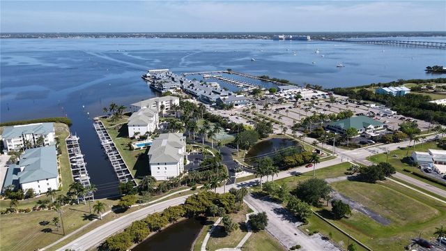 311 GARVIN STREET 201D, Punta Gorda, FL 33950