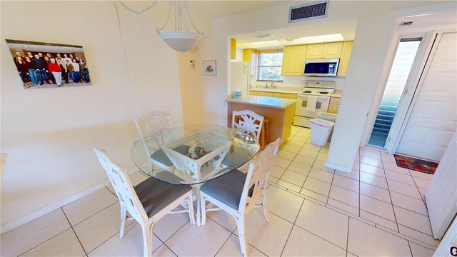 311 GARVIN STREET 201D, Punta Gorda, FL 33950
